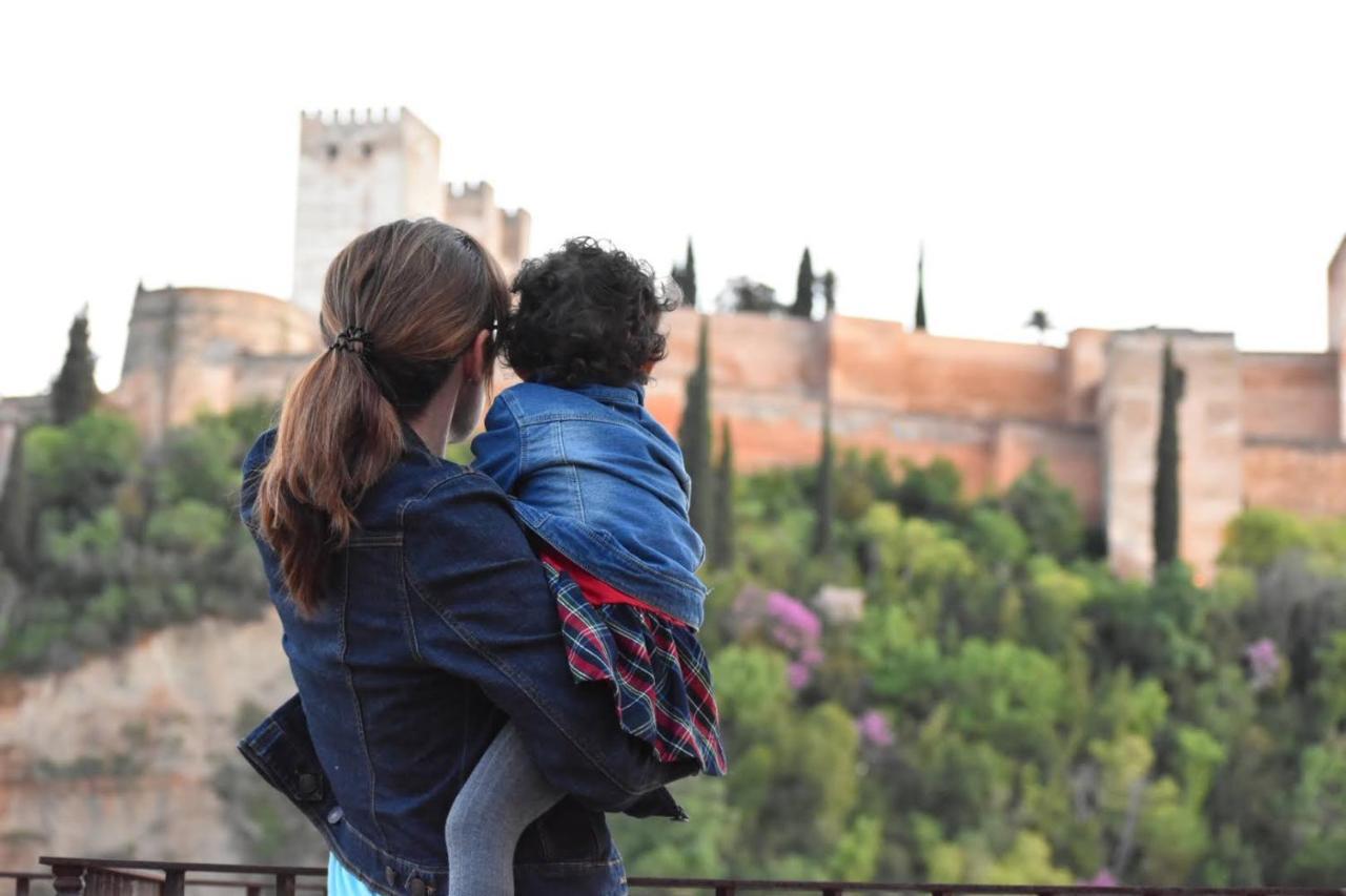 Apartamentos Alhambra Granada Bagian luar foto